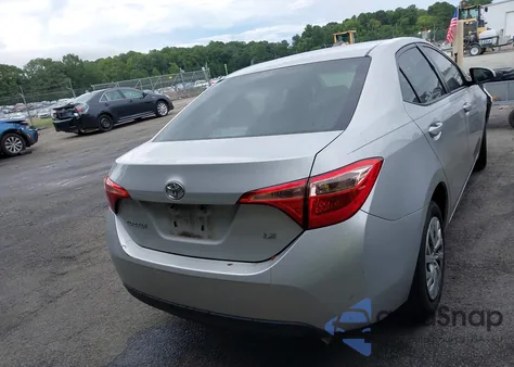 2018 Toyota Corolla Le из США, поврежденный, VIN 2T1BURHE4JC976601